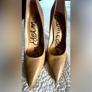 Sam Edelman Nude Heels.